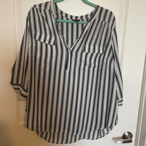 Torrid Size 2 Black and White Blouse